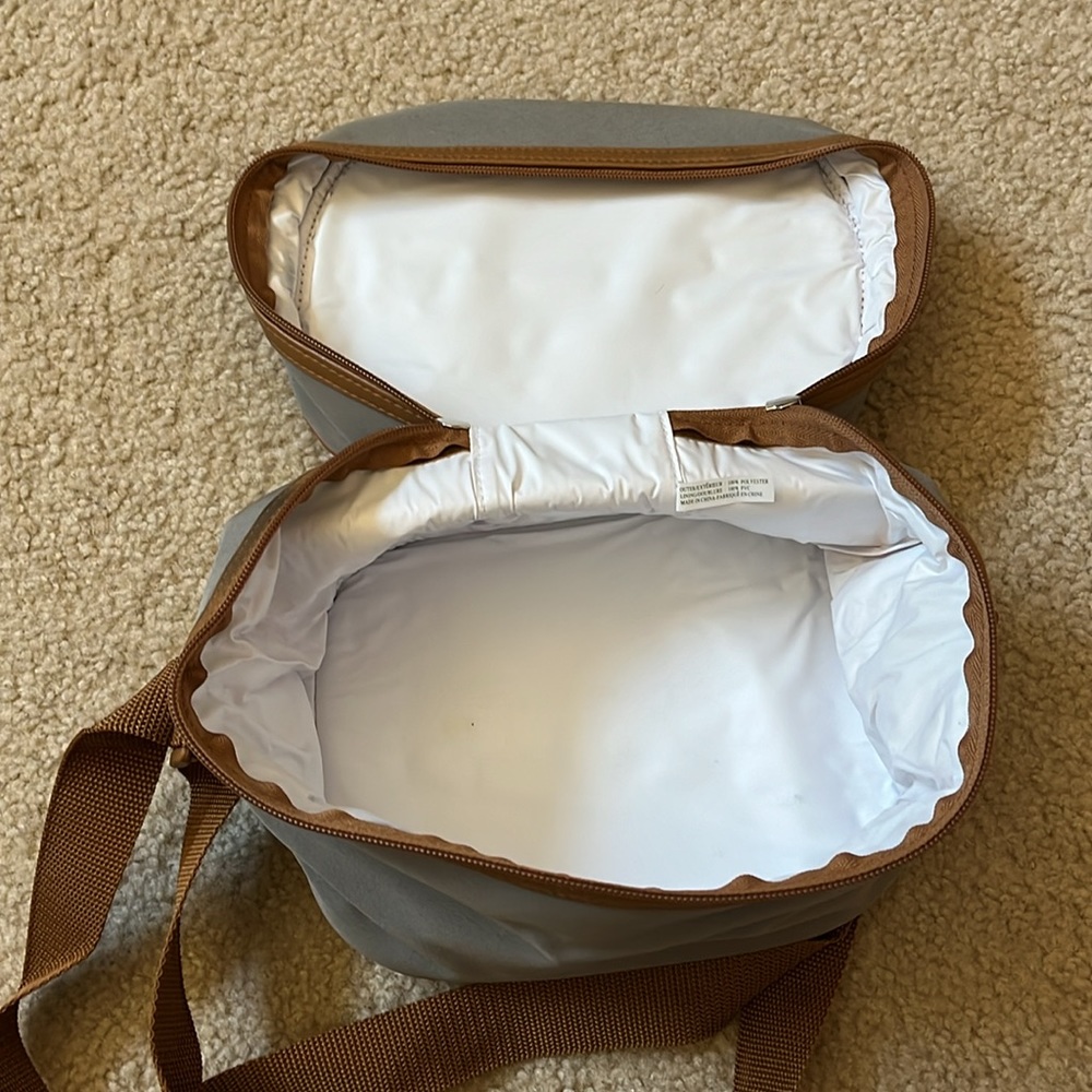 Yves Rocher Makeup Carrier - Picture 3 of 4